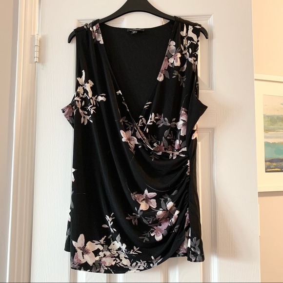 le chateau Tops - Le Chateau Black Floral Sleeves Knit Wrap Top